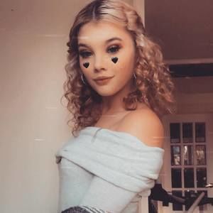 Meet your Posher, Cheyanne